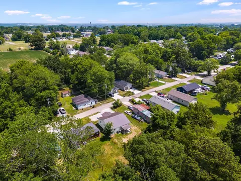 View/Area - 424 19th Ave W, Springfield, TN 37172 photo 1 of 1