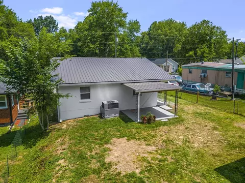 Exterior - 424 19th Ave W, Springfield, TN 37172 photo 13 of 13