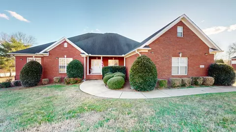 916 Bellemeade Dr, Fayetteville, TN 37334