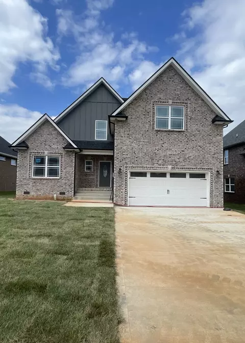 10 The Oaks, Clarksville, TN 37043