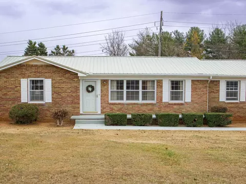 140 Bel Aire Dr, Winchester, TN 37398