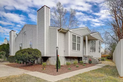 3056 Casa Dr, Nashville, TN 37214