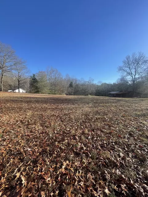 9873 Holloway Ln, Bon Aqua, TN 37025