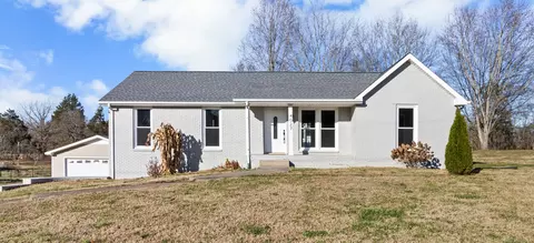 4027 Apple Rd, Clarksville, TN 37043