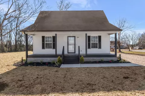 211 Walnut St, Decherd, TN 37324