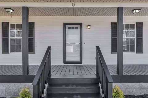211 Walnut St, Decherd, TN 37324 photo 5
