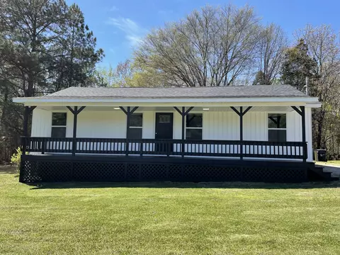 55 Cedar Dr, Saulsbury, TN 38067