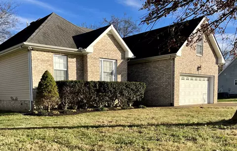101 Saul Dr N, Portland, TN 37148