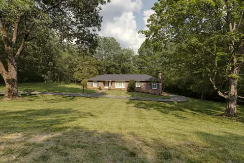 861 Forest Acres Dr, Nashville, TN 37220