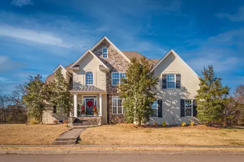 320 Creekside Dr, Lewisburg, TN 37091