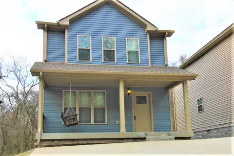 958 Charlotte St, Clarksville, TN 37040