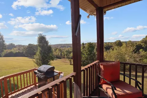 Exterior - 341 Murrell Rd, Dickson, TN 37055 photo 2 of 4