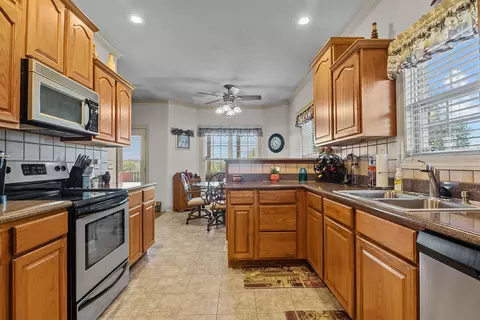 Kitchen - 341 Murrell Rd, Dickson, TN 37055 photo 1 of 1
