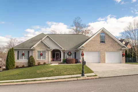 1066 Cody Ln, Soddy Daisy, TN 37379