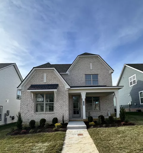 135 Willow Bend Dr, Hendersonville, TN 37075