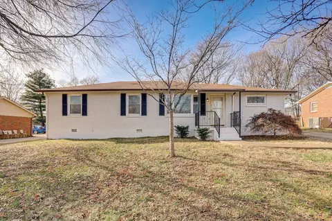 224 Trousdale Ave, Gallatin, TN 37066