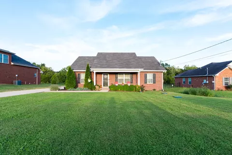 2054 Barretts Ridge Dr W, Murfreesboro, TN 37130