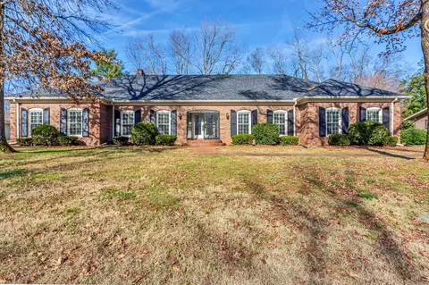 511 Woodmore Dr, Murfreesboro, TN 37130