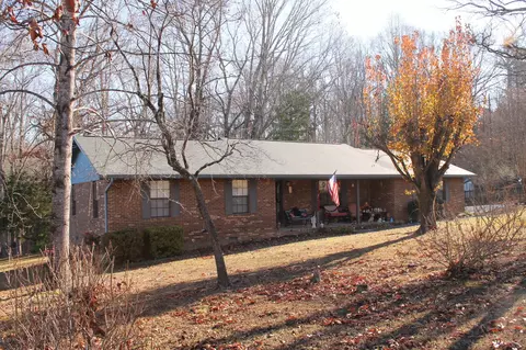 15 Mark Cir, Flintstone, GA 30725