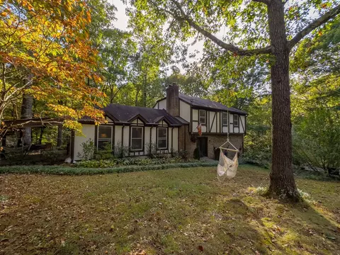 404 Maplewood Dr, Greenbrier, TN 37073