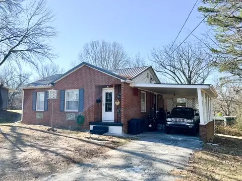 203 Glenhaven Rd, Paris, TN 38242