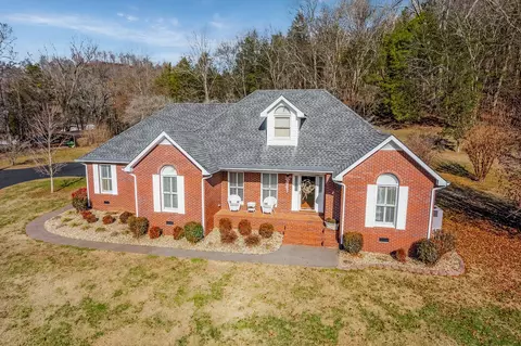 659 Cookeville Hwy, Elmwood, TN 38560