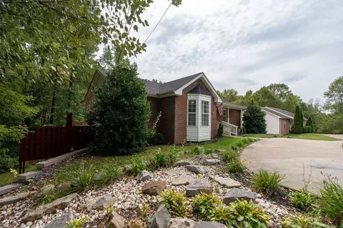 674 Chesterfield Cir, Clarksville, TN 37043