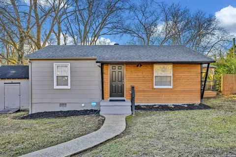 1117 Morningside Dr, Columbia, TN 38401