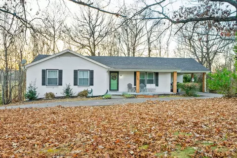 2880 Marthas Chapel Rd, Cunningham, TN 37052