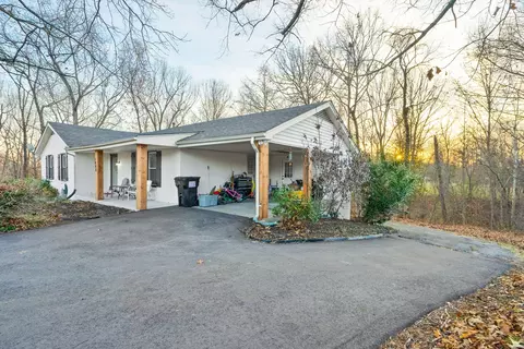 2880 Marthas Chapel Rd, Cunningham, TN 37052 photo 11
