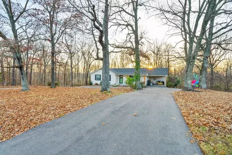 2880 Marthas Chapel Rd, Cunningham, TN 37052 photo 3
