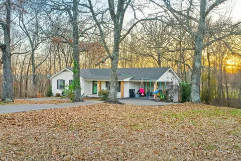 2880 Marthas Chapel Rd, Cunningham, TN 37052 photo 7
