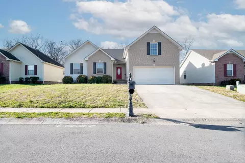 2645 Cider Dr, Clarksville, TN 37040