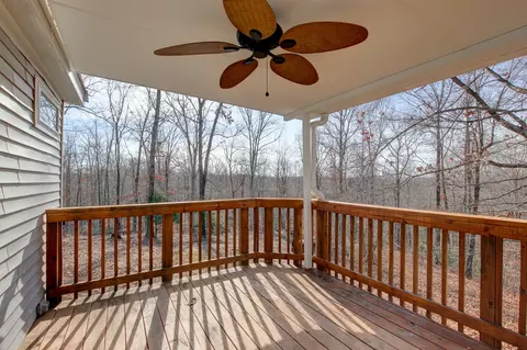 4358 Tarsus Rd, Palmyra, TN 37142