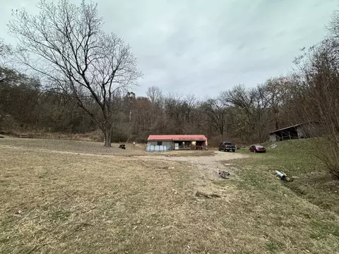 1260 Spankem Rd, Fayetteville, TN 37334