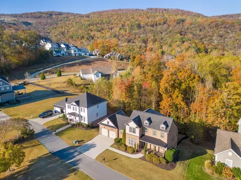 860 River Gorge Dr, Chattanooga, TN 37419