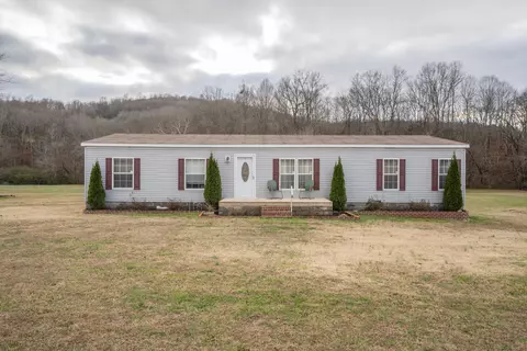 295 Mount Vernon Rd, Bethpage, TN 37022