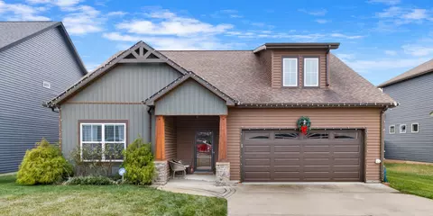 1154 Eagles Bluff Dr, Clarksville, TN 37040