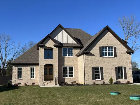 2610 Holly Springs Dr, Murfreesboro, TN 37128