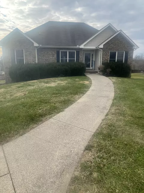 3646 Rocky Top Ct, Clarksville, TN 37040