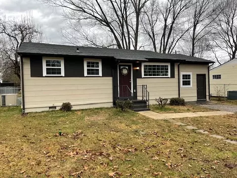 419 Oakwood Rd, Tullahoma, TN 37388