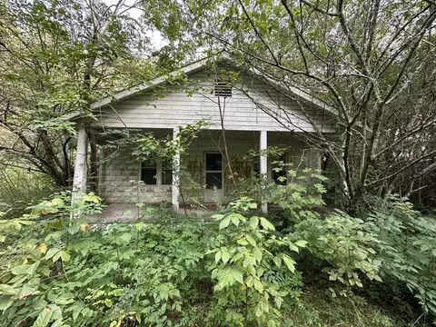 1596 Old Washington Hwy, Dayton, TN 37321