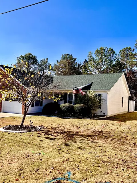 64 Yellow Brick Rd, Rossville, GA 30741