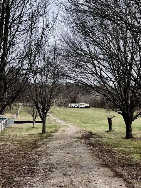 1319 Southport Rd, Mount Pleasant, TN 38474