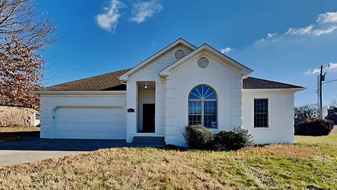 212 Richmond Dr, Smyrna, TN 37167
