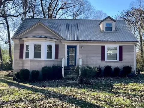 426 Maffett St, Trion, GA 30753