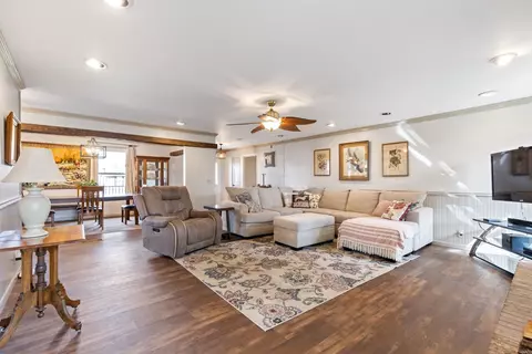 102 Young Dr, Smyrna, TN 37167