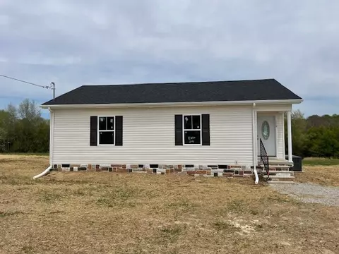 106 Pleasant Ln, Estill Springs, TN 37330