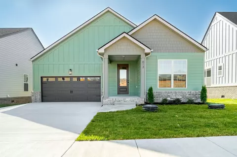 613 Centre St, Pleasant View, TN 37146