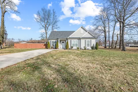 1945 Freehill Rd, Cookeville, TN 38501